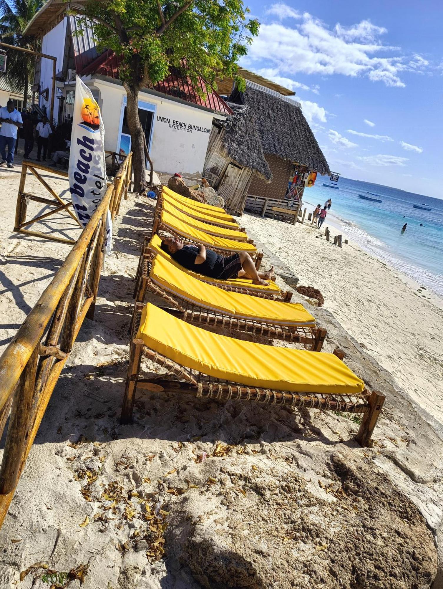 Zanzi Beach Hotel Nungwi Eksteriør billede